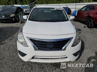Piąte zdjęcie samochodu w środku: 2019 NISSAN VERSA S VIN:3N1CN7AP8KL836554 - miniatura