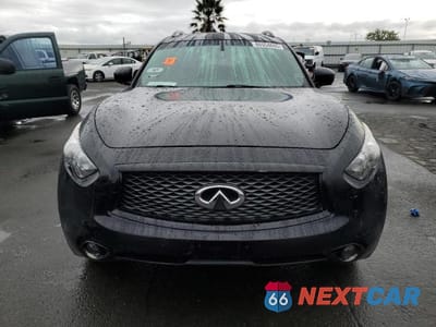 Piąte zdjęcie samochodu w środku: 2017 INFINITI QX70 VIN:JN8CS1MU3HM140529 - miniatura