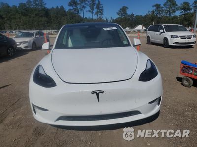 Piąte zdjęcie samochodu w środku: 2024 TESLA MODEL Y VIN:7SAYGDEF8RA319051 - miniatura