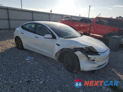 Czwarte zdjęcie samochodu z boku: 2024 TESLA MODEL 3 VIN:5YJ3E1EB5RF758543 - miniatura