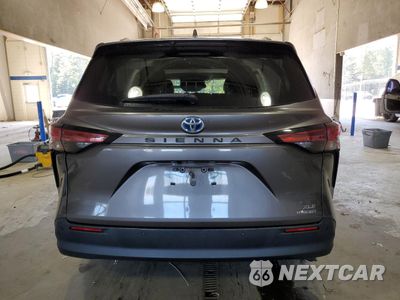 Zdjęcie 6 z 17 samochodu: 2021 TOYOTA SIENNA XLE VIN:5TDJRKEC5MS028288 - miniatura