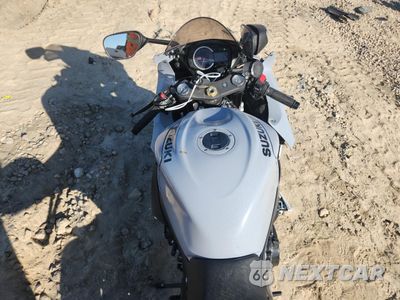 Zdjęcie 6 z 10 samochodu: 2022 SUZUKI GSX-R600 VIN:JS1GN7FA6N7100721 - miniatura
