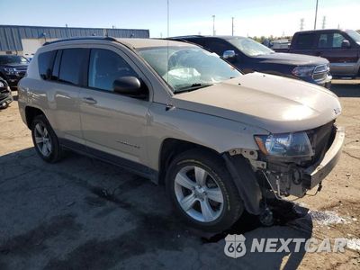 Czwarte zdjęcie samochodu z boku: 2017 JEEP COMPASS SPORT VIN:1C4NJDBB2HD143593 - miniatura