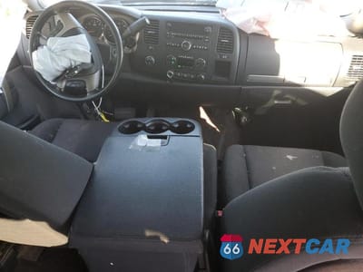 Zdjęcie 8 z 12 samochodu: 2013 CHEVROLET SILVERADO K1500 LT VIN:3GCPKSE72DG168377 - miniatura