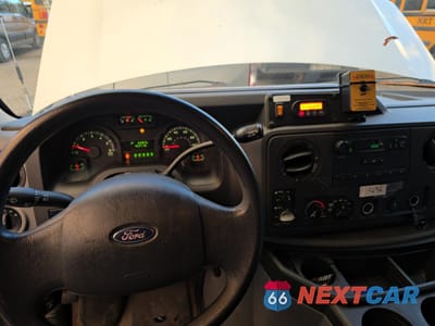 Zdjęcie 9 z 13 samochodu: 2012 FORD ECONOLINE E250 VAN VIN:1FTNE2EW5CDB25850 - miniatura