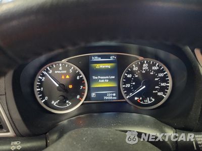 Zdjęcie 9 z 13 samochodu: 2017 NISSAN SENTRA S VIN:3N1AB7AP5HY340932 - miniatura