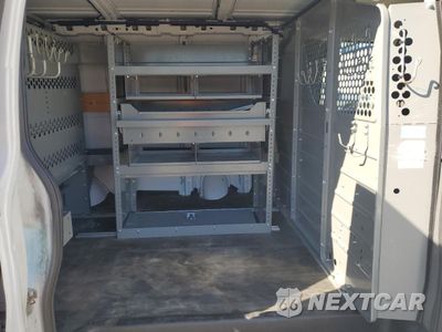 Zdjęcie 11 z 16 samochodu: 2017 CHEVROLET EXPRESS G2500 VIN:1GCWGAFF5H1238875 - miniatura
