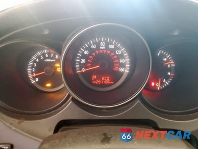 Zdjęcie 9 z 13 samochodu: 2010 KIA OPTIMA LX VIN:KNAGG4A83A5393502 - miniatura