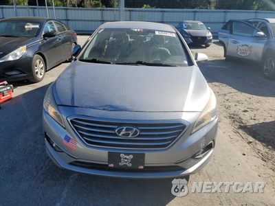 Piąte zdjęcie samochodu w środku: 2017 HYUNDAI SONATA SE VIN:5NPE24AF0HH448991 - miniatura