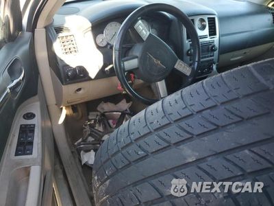 Zdjęcie 8 z 11 samochodu: 2006 CHRYSLER 300 TOURING VIN:2C3KA53GX6H371414 - miniatura