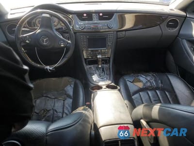 Zdjęcie 8 z 13 samochodu: 2009 MERCEDES-BENZ CLS 550 VIN:WDDDJ72X39A141322 - miniatura