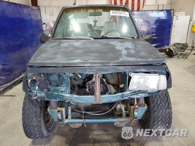 Piąte zdjęcie samochodu w środku: 1996 GEO TRACKER VIN:2CNBJ1869T6945783 - miniatura