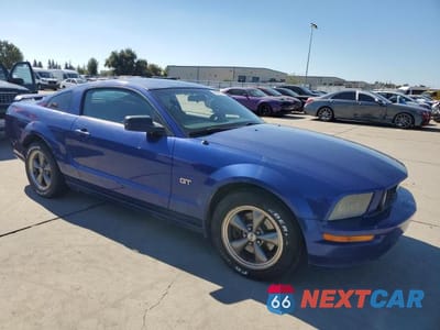Czwarte zdjęcie samochodu z boku: 2005 FORD MUSTANG GT VIN:1ZVHT82H655218365 - miniatura
