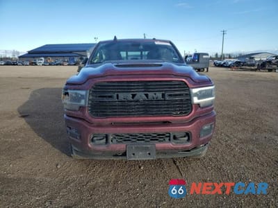 Piąte zdjęcie samochodu w środku: 2024 RAM 3500 LARAMIE VIN:3C63R3JL8RG150192 - miniatura