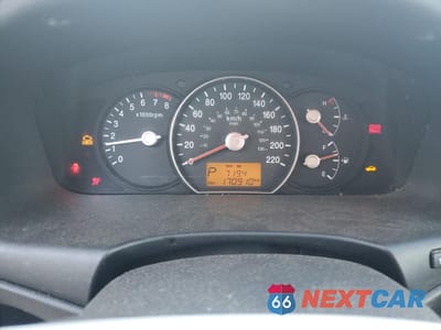 Zdjęcie 9 z 14 samochodu: 2012 KIA RONDO VIN:KNAHH8C88C7398952 - miniatura