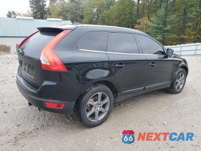 Trzecie zdjęcie samochodu z tyłu: 2013 VOLVO XC60 T6 VIN:YV4902DZ5D2426172 - miniatura