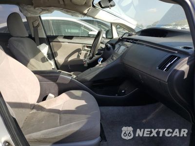 Zdjęcie 7 z 12 samochodu: 2014 TOYOTA PRIUS VIN:JTDKN3DU9E0361338 - miniatura