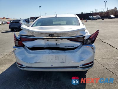 Zdjęcie 6 z 15 samochodu: 2019 LEXUS ES 300H VIN:58AB21B19KU002649 - miniatura