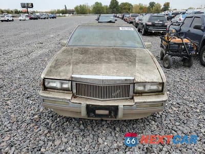Piąte zdjęcie samochodu w środku: 1989 CADILLAC ELDORADO VIN:1G6EL1156KU610304 - miniatura