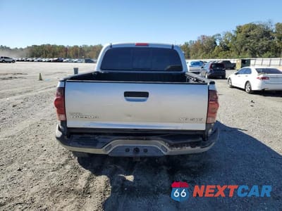 Zdjęcie 6 z 13 samochodu: 2007 TOYOTA TACOMA V6 VIN:3TMLU42N47M011379 - miniatura