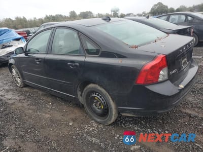 Drugie zdjęcie samochodu z przodu: 2010 VOLVO S40 2.4I VIN:YV1390MS0A2490423 - miniatura