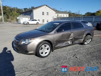 2011 CHEVROLET MALIBU LS 1G1ZB5E16BF345946 - główne zdjęcie licytacji z USA - miniatura