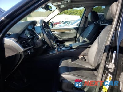 Zdjęcie 7 z 12 samochodu: 2016 BMW X5 XDR40E VIN:5UXKT0C55G0S76223 - miniatura