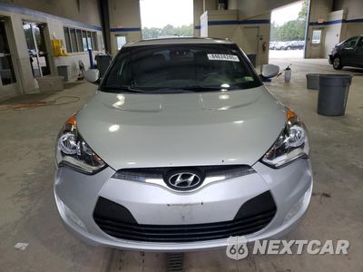 Piąte zdjęcie samochodu w środku: 2016 HYUNDAI VELOSTER VIN:KMHTC6AD7GU266476 - miniatura
