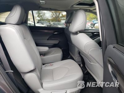 Zdjęcie 11 z 15 samochodu: 2020 TOYOTA HIGHLANDER LIMITED VIN:5TDDZRBH2LS025627 - miniatura