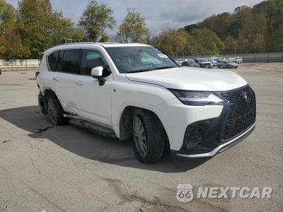 Czwarte zdjęcie samochodu z boku: 2024 LEXUS LX 600 BASE VIN:JTJMB7CX0R4047366 - miniatura