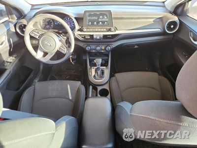 Zdjęcie 8 z 12 samochodu: 2020 KIA FORTE FE VIN:3KPF24AD7LE150101 - miniatura