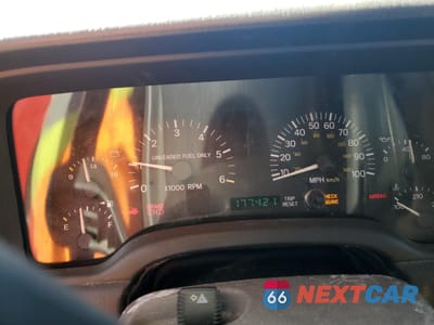 Zdjęcie 9 z 13 samochodu: 1998 JEEP CHEROKEE LIMITED VIN:1J4FJ78S8WL195644 - miniatura