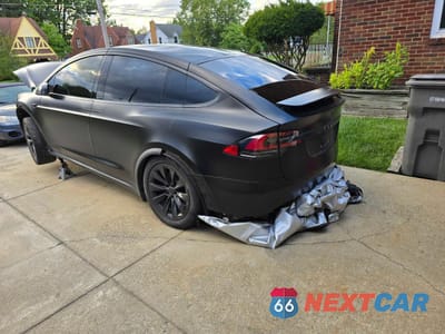 Trzecie zdjęcie samochodu z tyłu: 2021 TESLA MODEL X VIN:5YJXCBE24MF322238 - miniatura