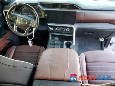 Zdjęcie 8 z 12 samochodu: 2023 GMC SIERRA K1500 DENALI ULTIMATE VIN:1GTUUHE87PZ191991 - miniatura