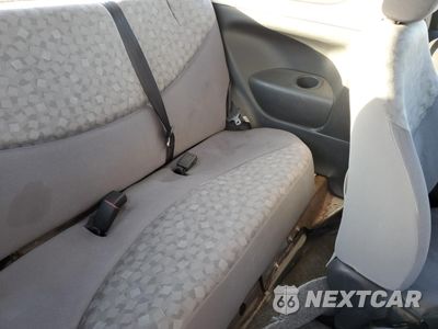 Zdjęcie 10 z 12 samochodu: 2000 TOYOTA ECHO VIN:JTDAT1236Y5002276 - miniatura