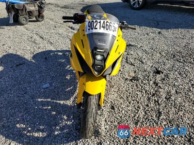 Drugie zdjęcie samochodu z przodu: 2024 SUZUKI GSX800 F VIN:JS1EM13B4R7101750 - miniatura