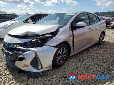2018 TOYOTA PRIUS PRIME JTDKARFP8J3074118 - główne zdjęcie licytacji z USA - miniatura