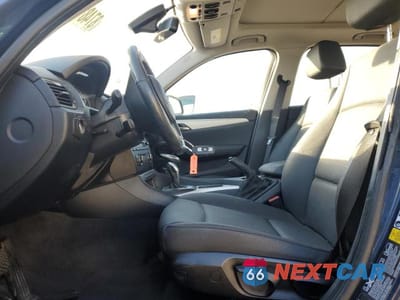 Zdjęcie 7 z 12 samochodu: 2015 BMW X1 XDRIVE28I VIN:WBAVL1C51FVY35107 - miniatura