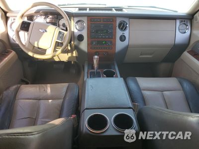 Zdjęcie 8 z 15 samochodu: 2007 FORD EXPEDITION EL EDDIE BAUER VIN:1FMFK17597LA90328 - miniatura