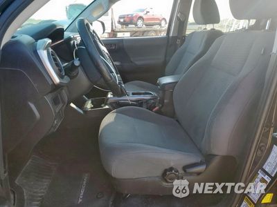 Zdjęcie 7 z 12 samochodu: 2017 TOYOTA TACOMA DOUBLE CAB VIN:3TMDZ5BN1HM021915 - miniatura