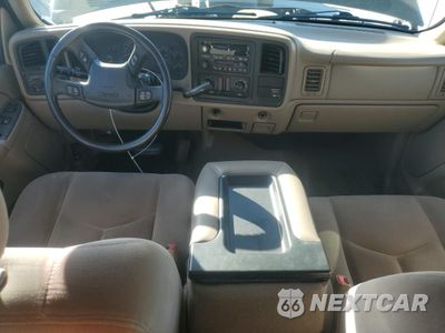 Zdjęcie 8 z 13 samochodu: 2004 GMC NEW SIERRA C1500 VIN:2GTEC19T641209902 - miniatura