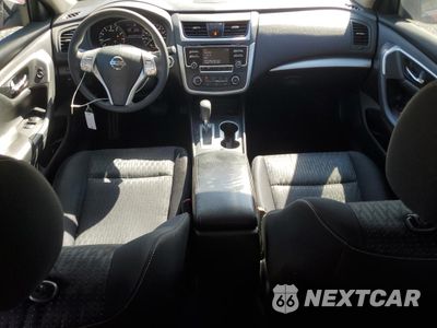 Zdjęcie 8 z 12 samochodu: 2016 NISSAN ALTIMA 2.5 VIN:1N4AL3AP1GN392188 - miniatura