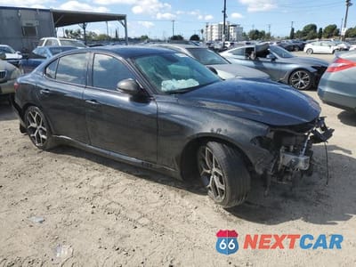 Czwarte zdjęcie samochodu z boku: 2019 ALFA ROMEO GIULIA VIN:ZARFAMAN5K7598725 - miniatura