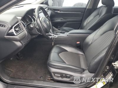 Zdjęcie 7 z 13 samochodu: 2018 TOYOTA CAMRY L VIN:4T1B11HK6JU055186 - miniatura