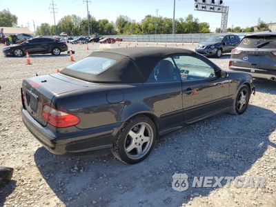 Trzecie zdjęcie samochodu z tyłu: 2002 MERCEDES-BENZ CLK 430 VIN:WDBLK70G72T121301 - miniatura