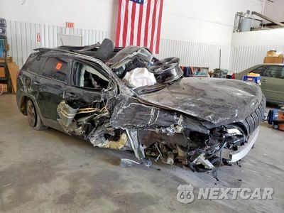 Czwarte zdjęcie samochodu z boku: 2020 JEEP CHEROKEE LATITUDE PLUS VIN:1C4PJMLX1LD518515 - miniatura
