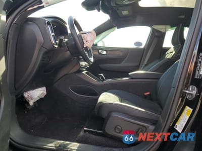 Zdjęcie 7 z 12 samochodu: 2023 VOLVO C40 RECHARGE PLUS VIN:YV4ED3GL9P2050709 - miniatura