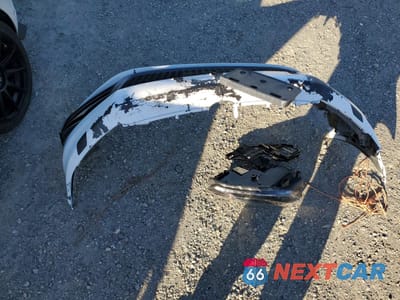 Zdjęcie 12 z 13 samochodu: 2010 VOLKSWAGEN GTI VIN:WVWED7AJ6AW340861 - miniatura