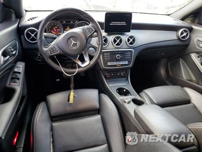 Zdjęcie 8 z 12 samochodu: 2018 MERCEDES-BENZ CLA 250 VIN:WDDSJ4EB0JN617528 - miniatura