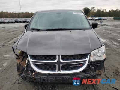Piąte zdjęcie samochodu w środku: 2019 DODGE GRAND CARAVAN SE VIN:2C4RDGBG3KR586782 - miniatura